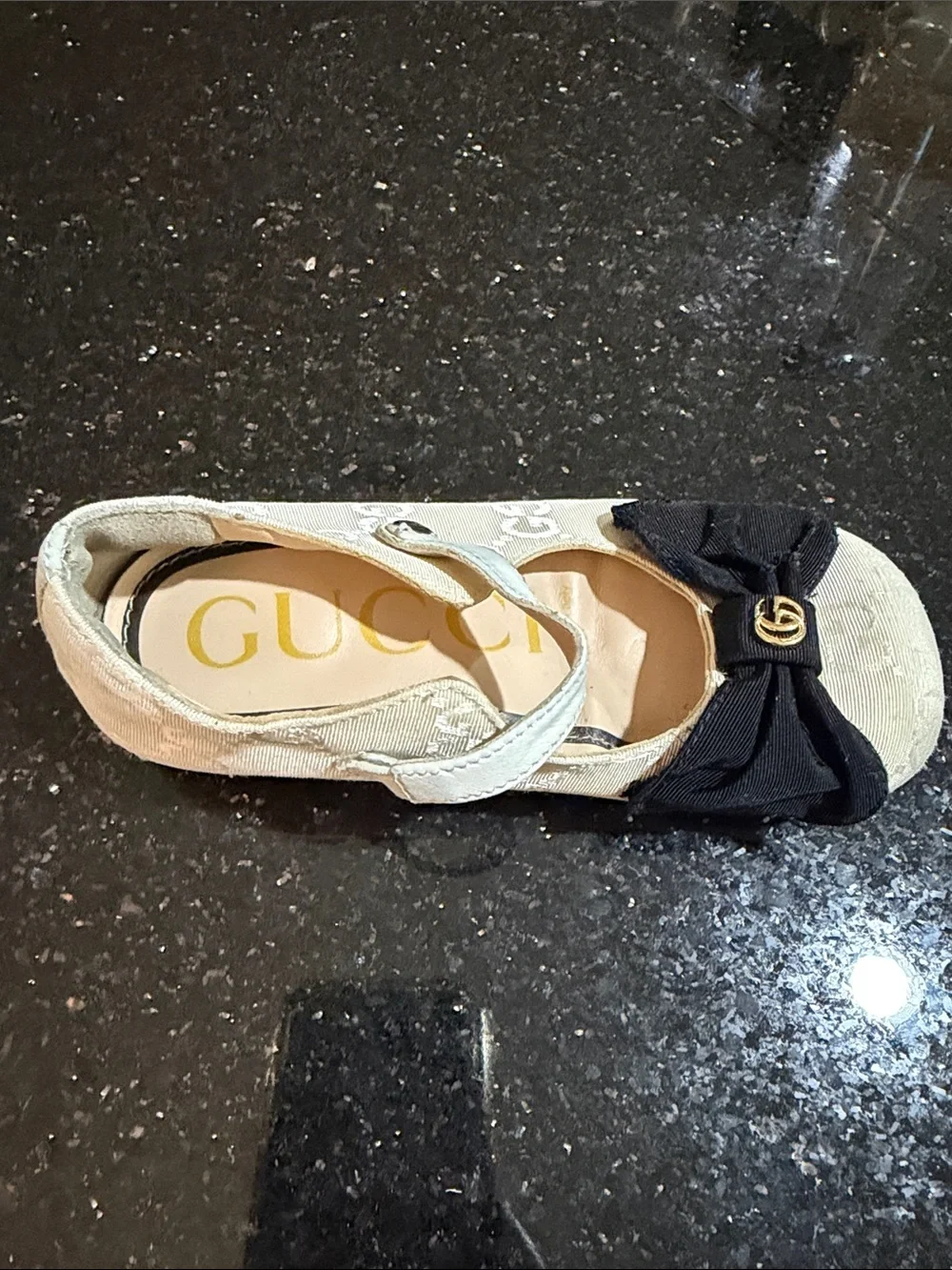 Gucci cream canvas